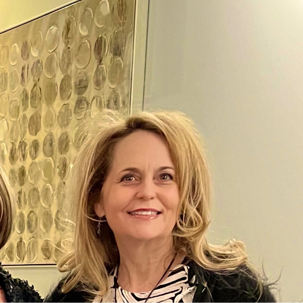 Meet your Posher, Laura